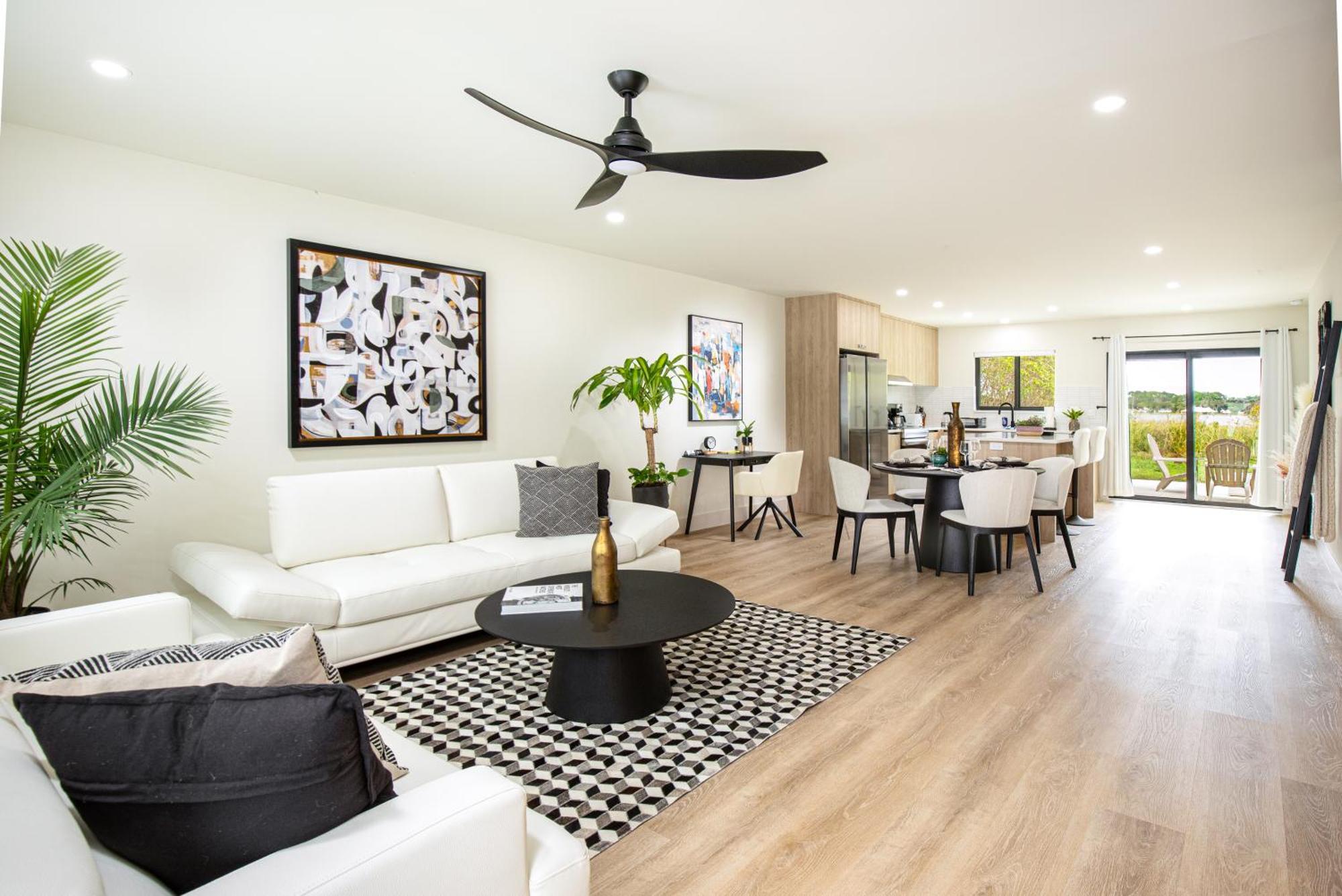 Black Vanilla - Stylish Symphony 3Miles Downtown Naples Exterior photo